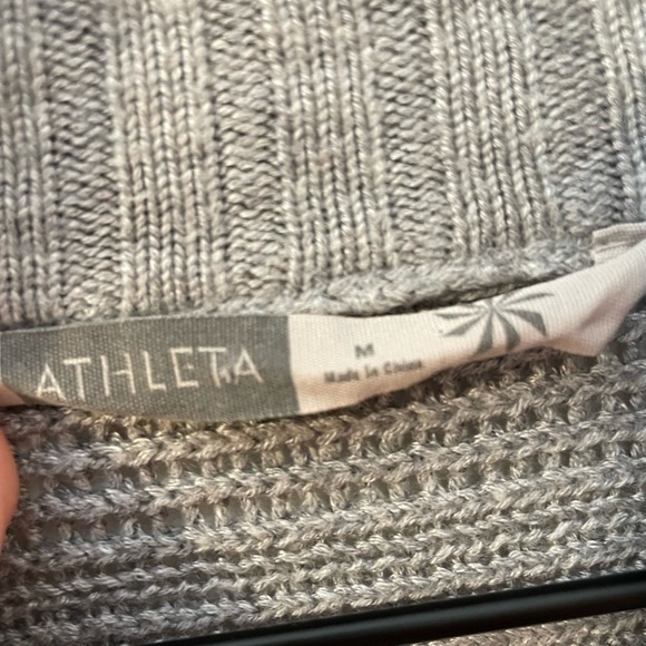 Athleta Sweater Short Sleeve Snap Button Cardigan Y2K Gray Knit Medium Eco EUC - Picture 2 of 11